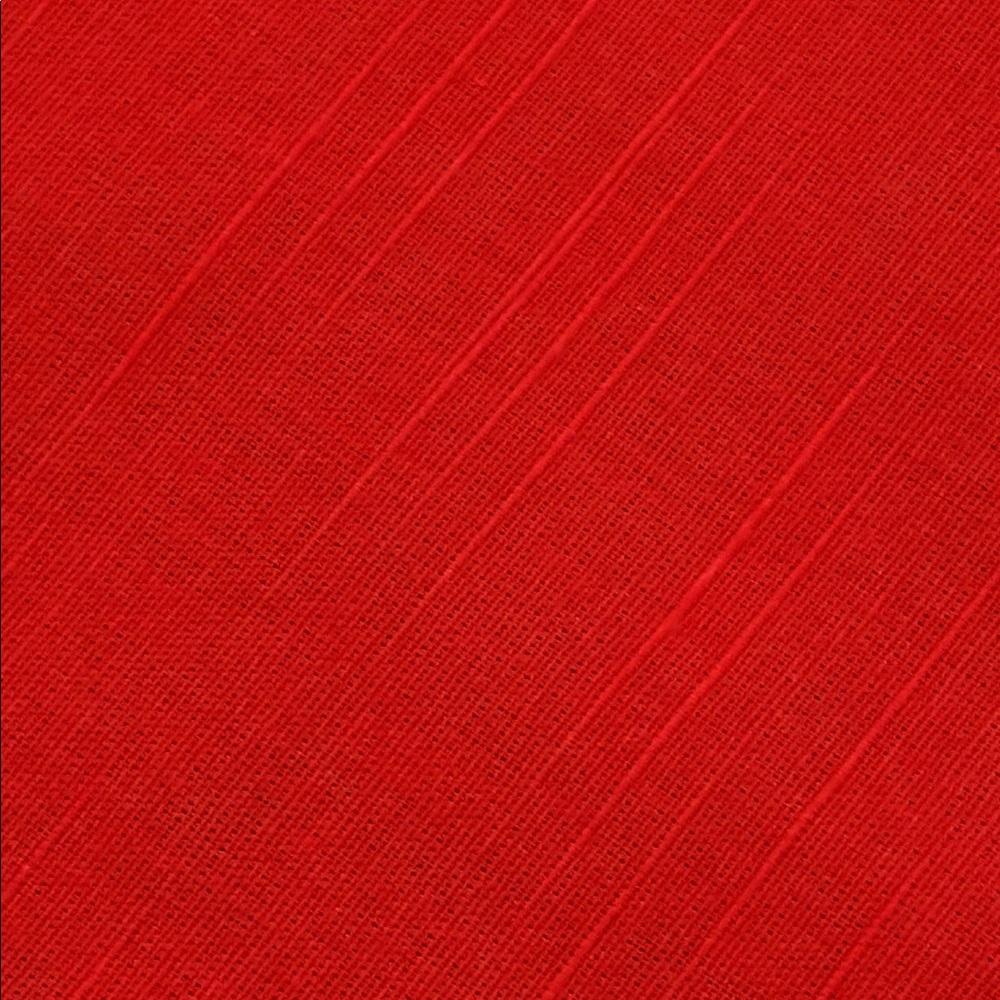 Red square tablecloth - Picture 2 of 3